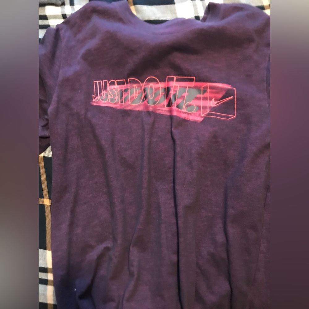 Nike Graphic Shirt